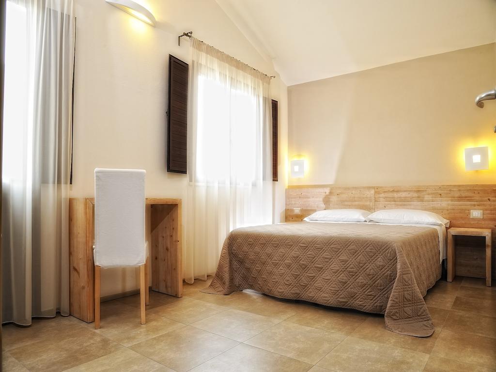B&B Le Cale Санта-Марія-Наваррезе Номер фото