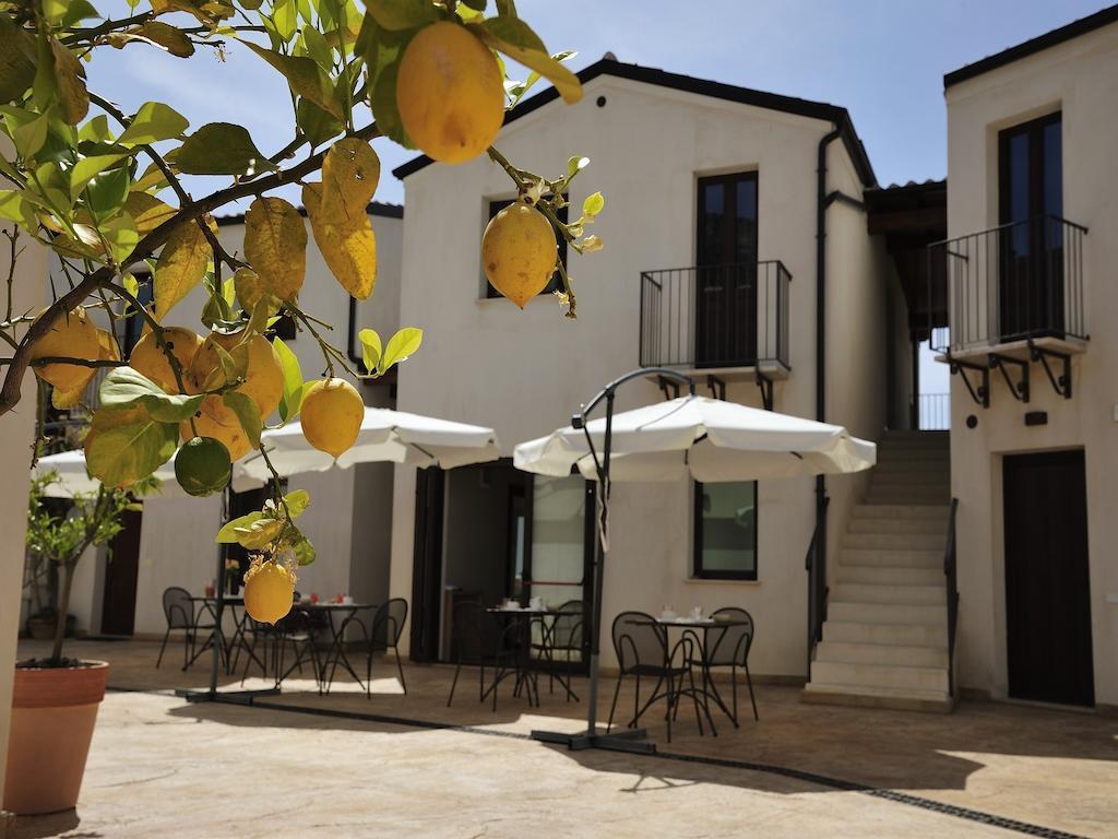 B&B Le Cale Санта-Марія-Наваррезе Екстер'єр фото